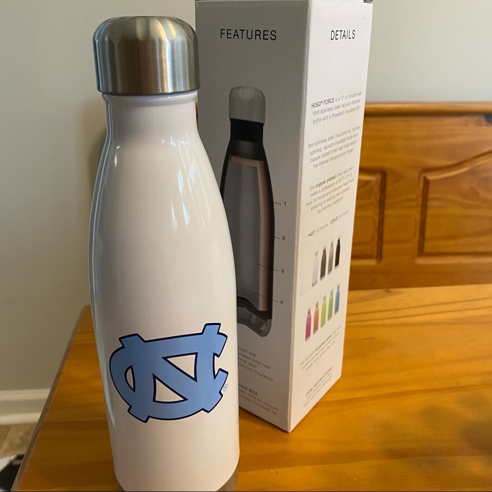 NWT UNC Water Bottle Stainless Steel